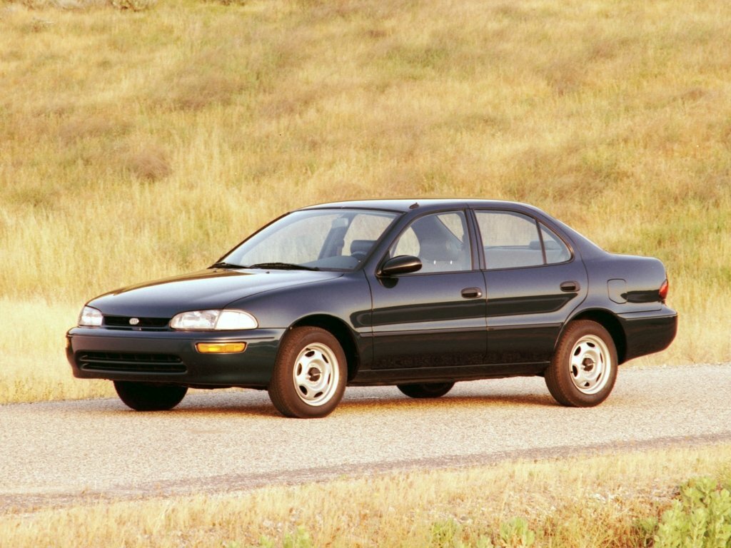 Geo Prizm II (1992-1997) - Седан
