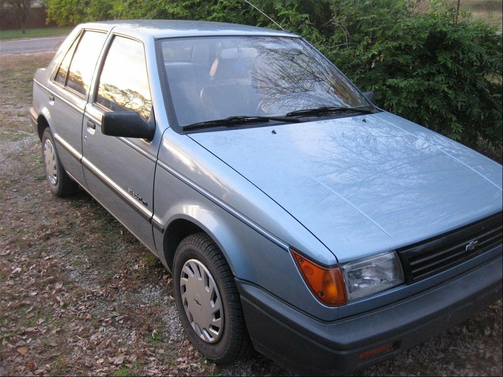 Geo Spectrum I (1988-1993) - Седан