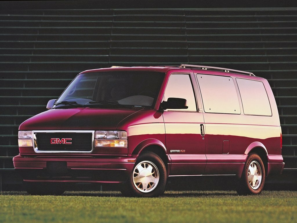 GMC Safari II (1995-2005) - Минивэн