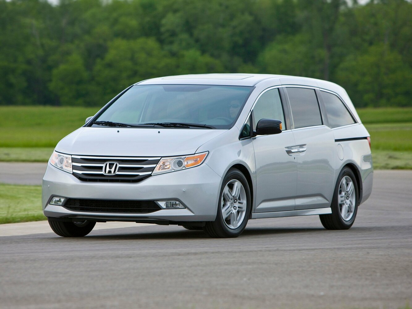 Honda Odyssey (North America) IV (2010-2017) - Минивэн