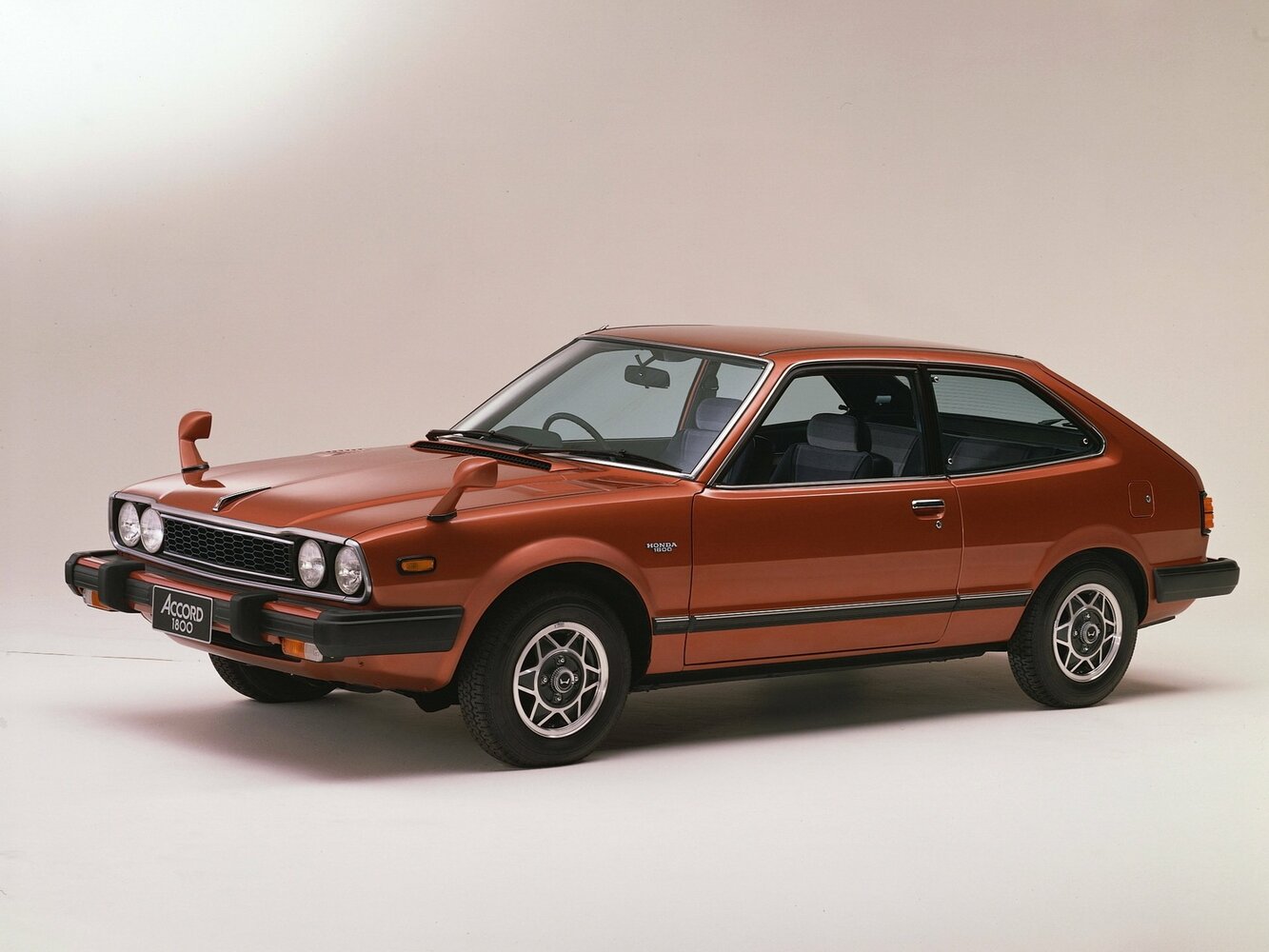 Honda Accord I (1976-1981) - Хэтчбек 3 дв.
