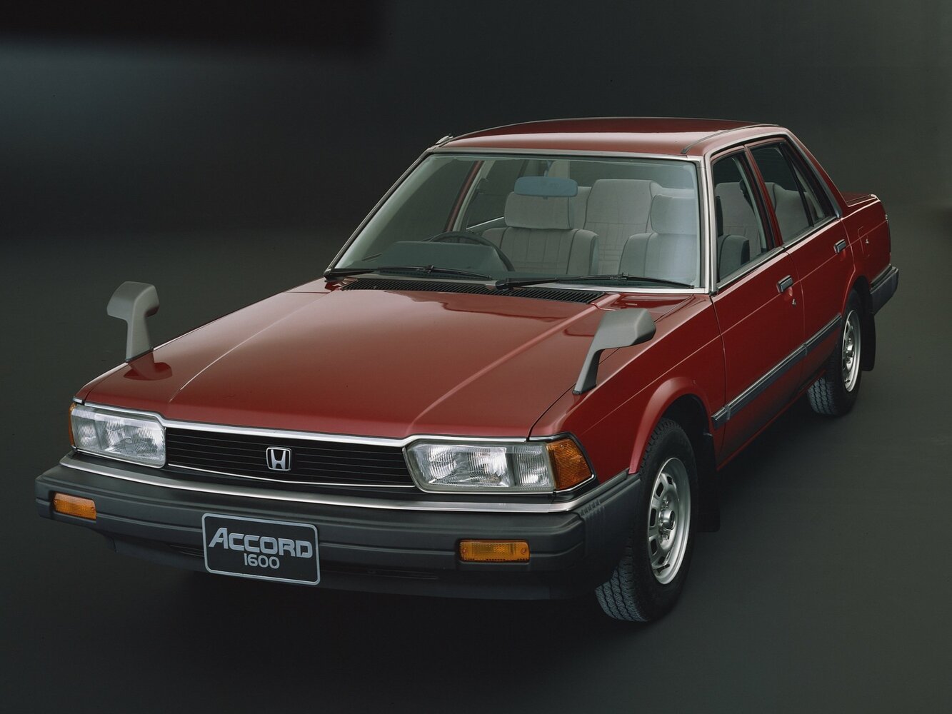 Honda Accord II (1981-1985) - Седан