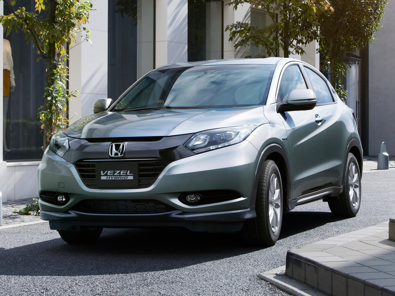 Honda Vezel I (2013-2022) - Внедорожник 5 дв.