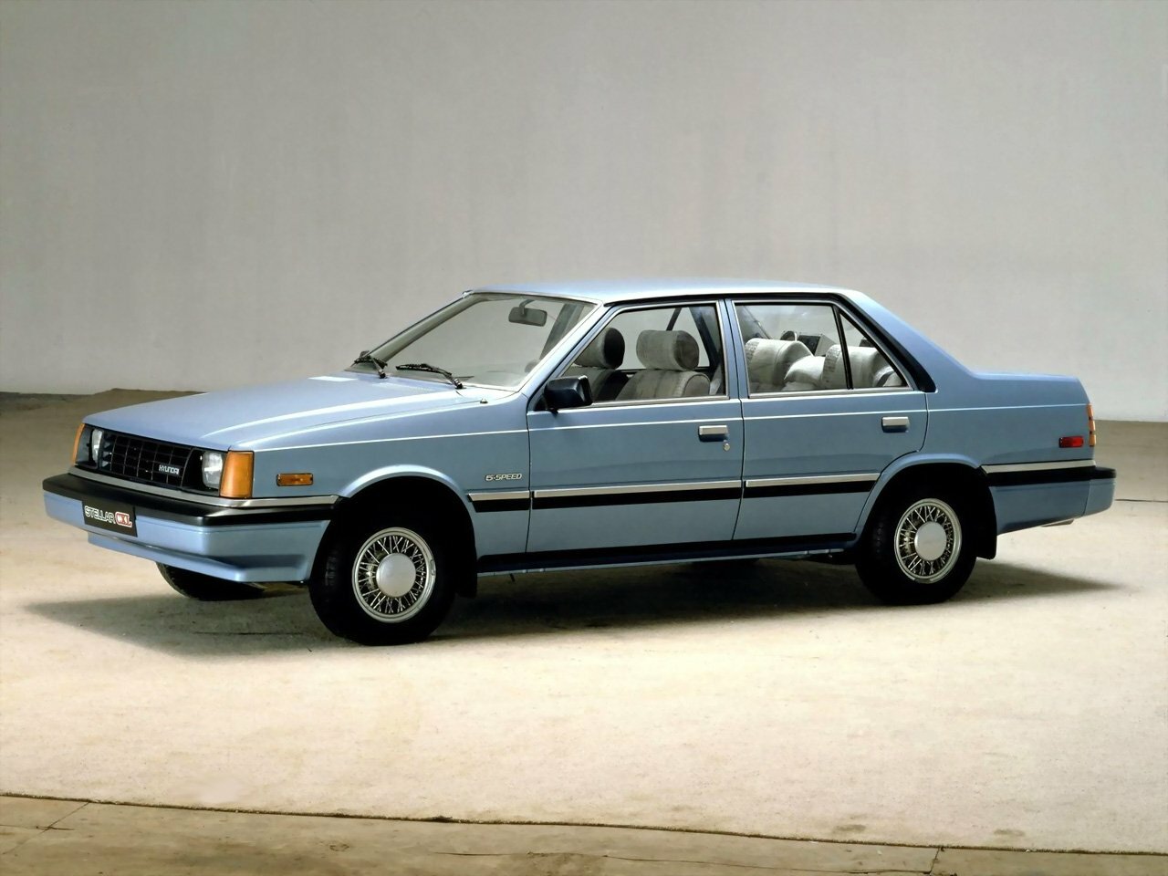 Hyundai Stellar I (1983-1993) - Седан