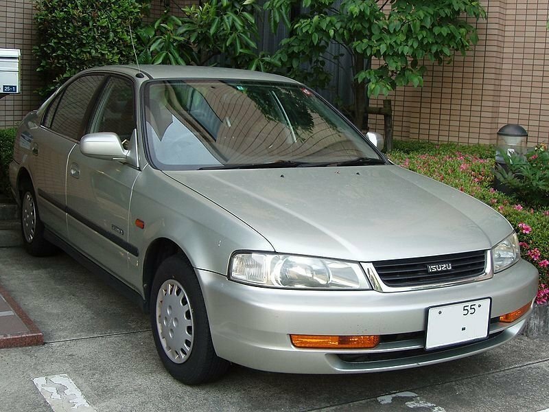 Isuzu Gemini V (1997-2000) - Седан