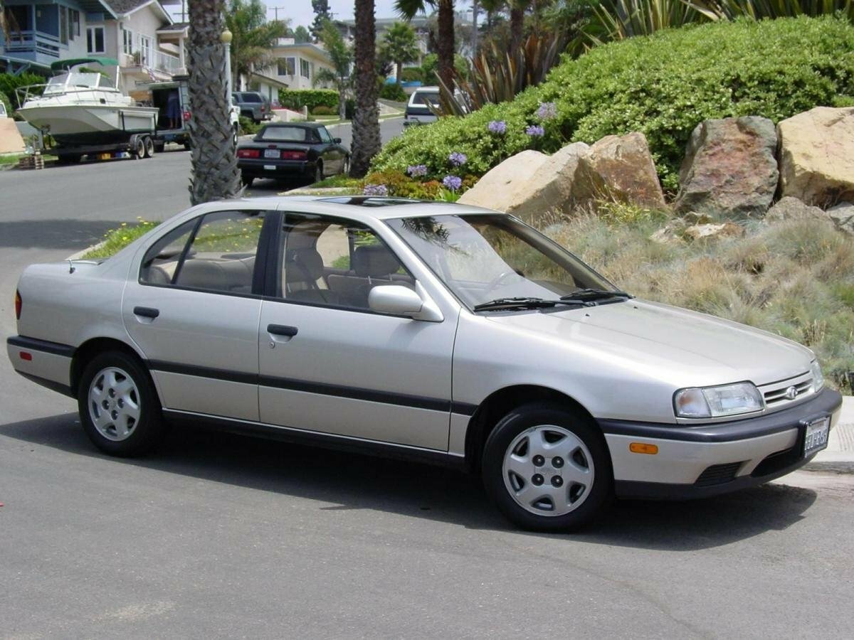 Infiniti G I (1991-1996) - Седан