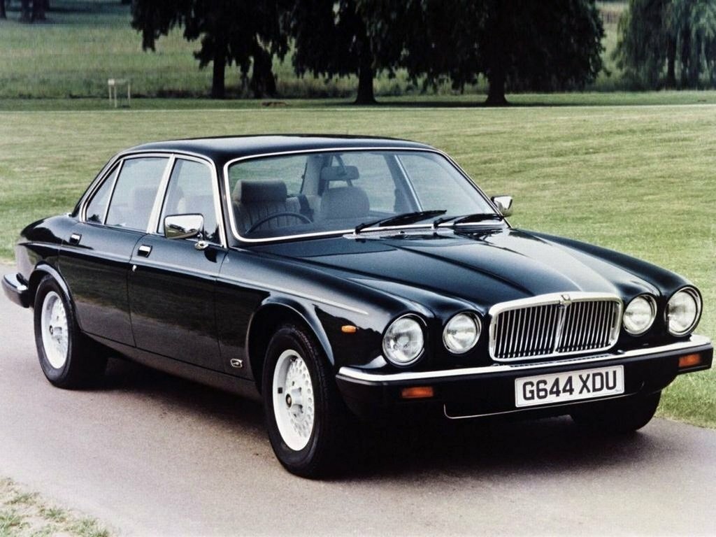 Jaguar XJ I (1968-1993) - Седан