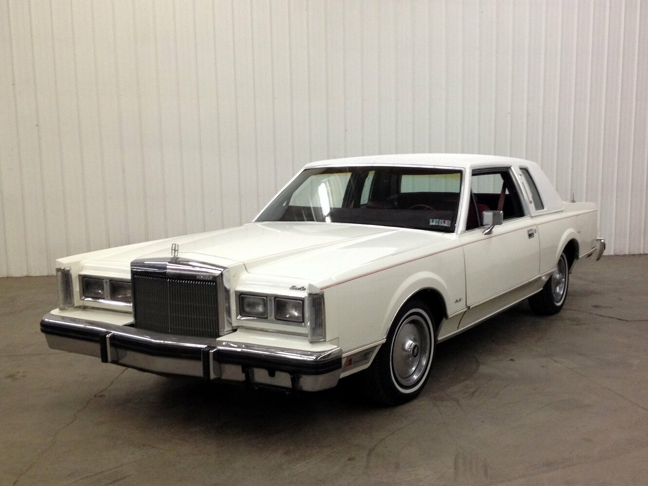 Lincoln Town Car I (1980-1989) - Купе