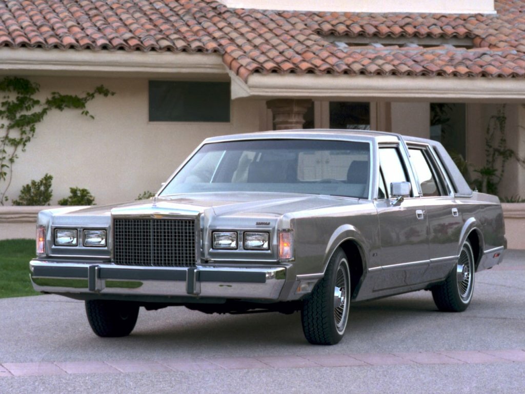 Lincoln Town Car I (1980-1989) - Седан