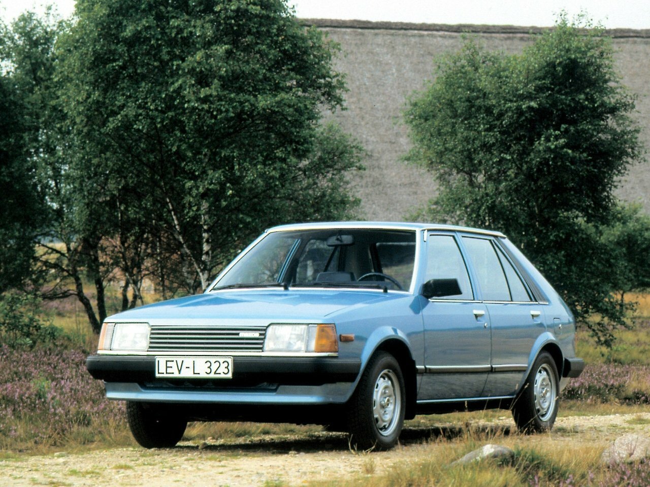Mazda 323 II (1980-1985) - Хэтчбек 5 дв.