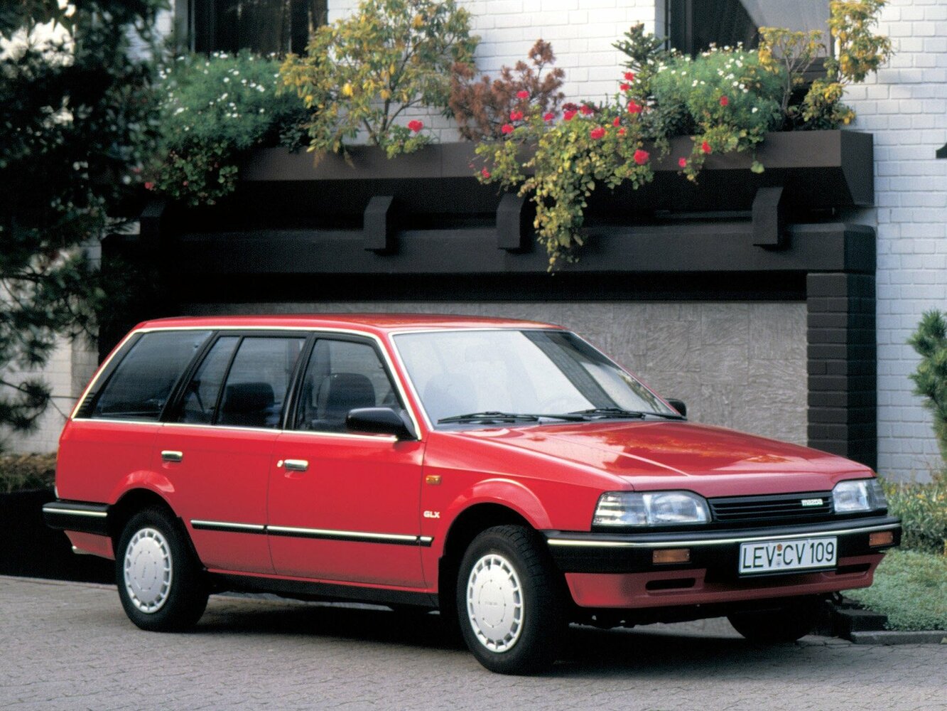 Mazda 323 III (1985-1993) - Универсал 5 дв.