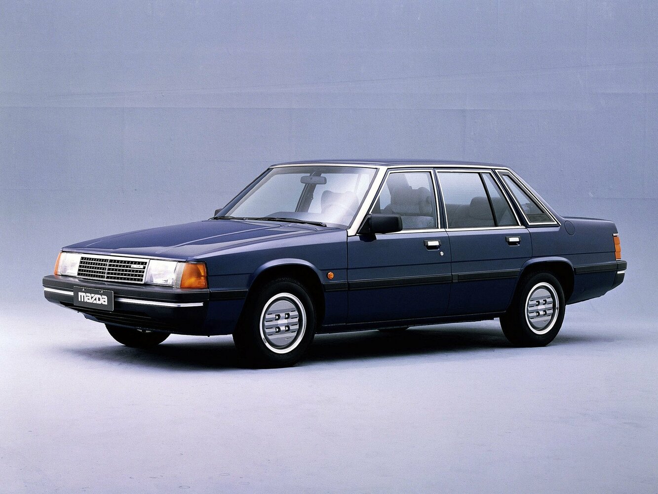 Mazda 929 II (1981-1987) - Седан