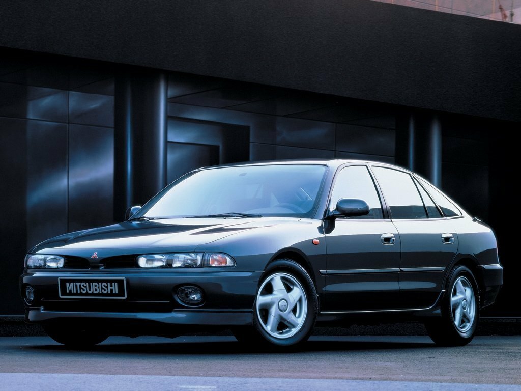 Mitsubishi Eterna VII (1992-1996) - Седан