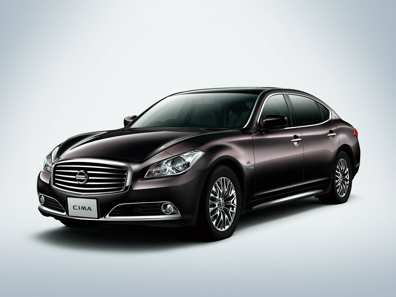 Nissan Cima V (2012-2022) - Седан