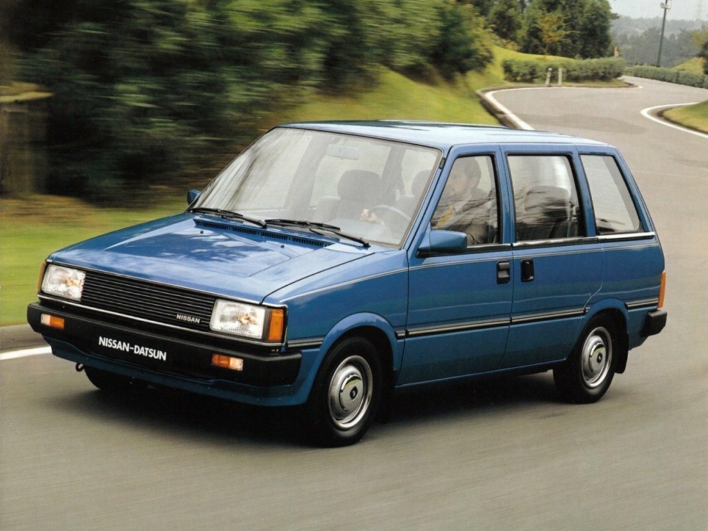 Nissan Prairie I (1982-1988) - Компактвэн