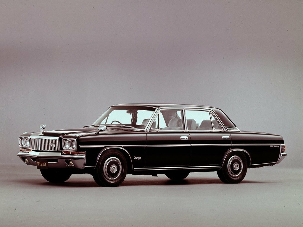 Nissan President I (1973-1990) - Седан