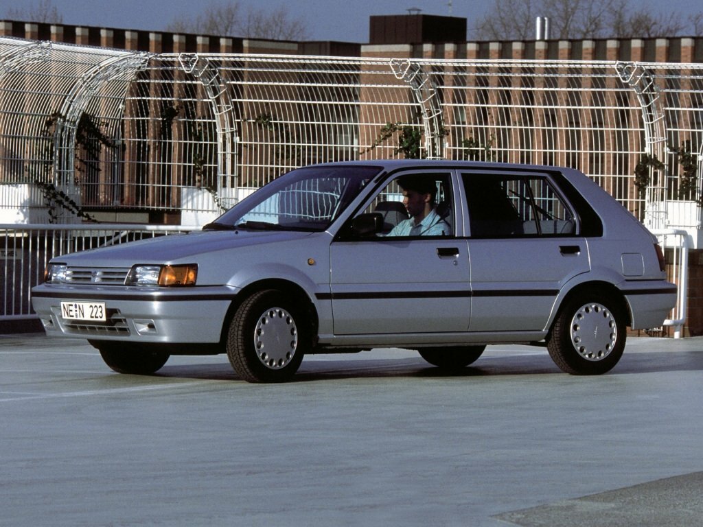 Nissan Sunny N13 (1986-1991) - Хэтчбек 5 дв.
