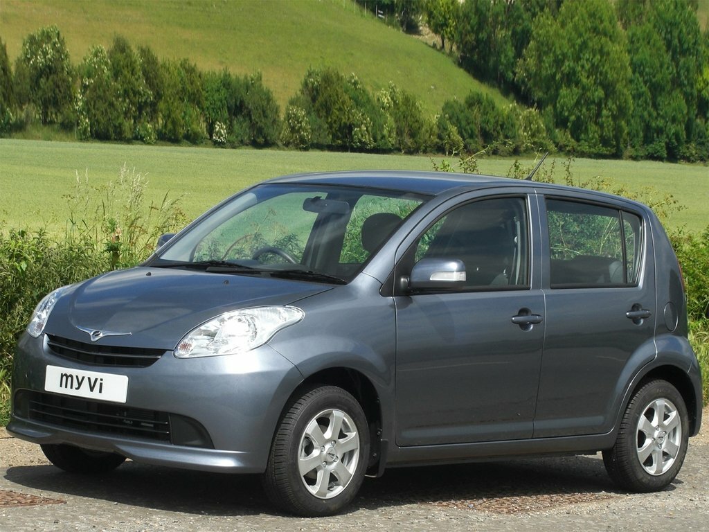 Perodua MyVi I (2005-2011) - Хэтчбек 5 дв.