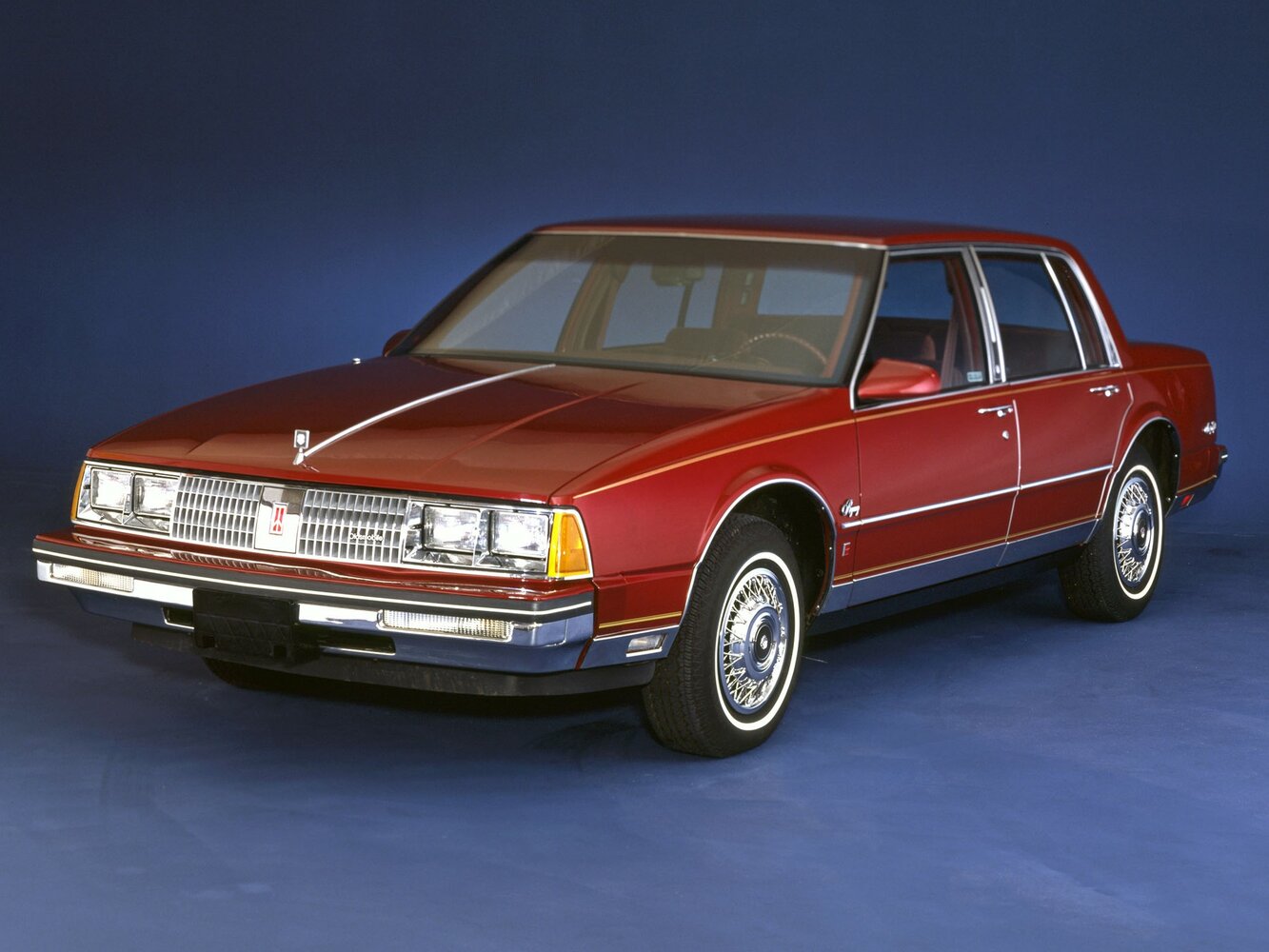 Oldsmobile Ninety-Eight X (1985-1990) - Седан
