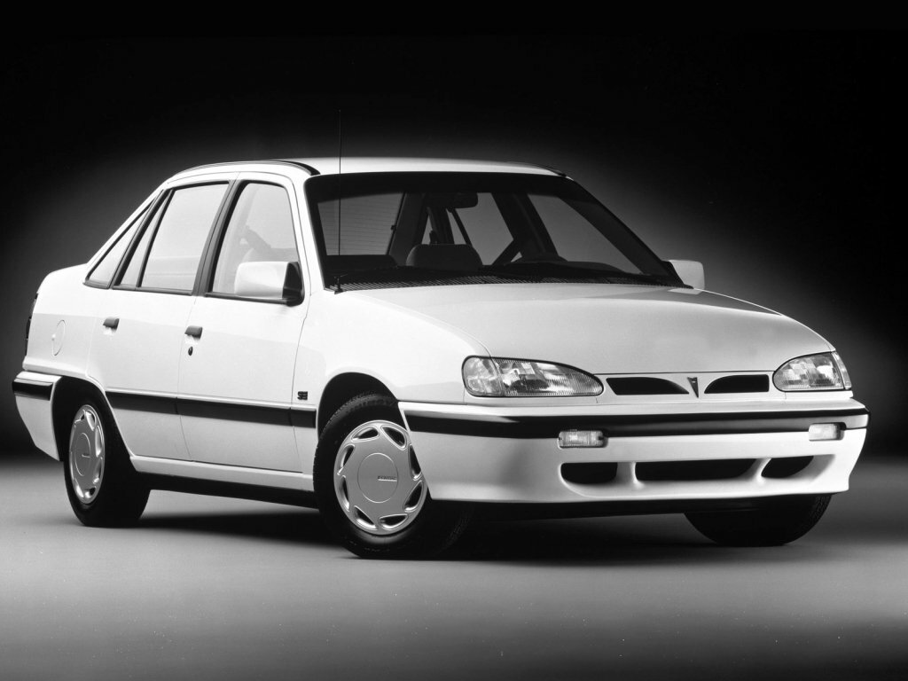 Pontiac LeMans VI (1988-1993) - Седан
