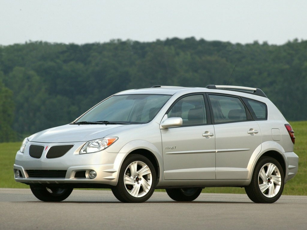 Pontiac Vibe I (2002-2008) - Хэтчбек 5 дв.