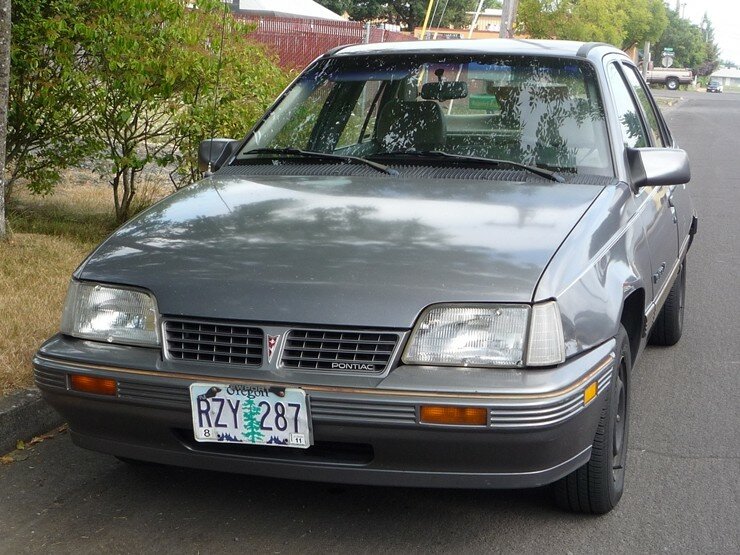 Pontiac LeMans VI (1988-1993) - Седан