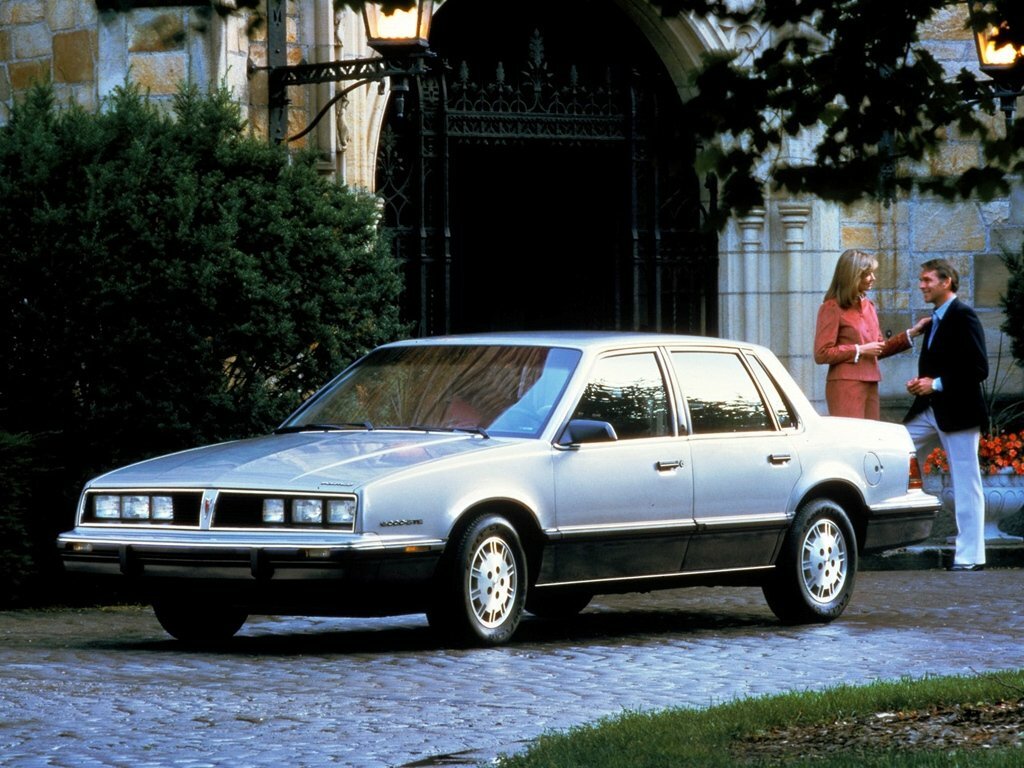 Pontiac 6000 I (1982-1991) - Седан