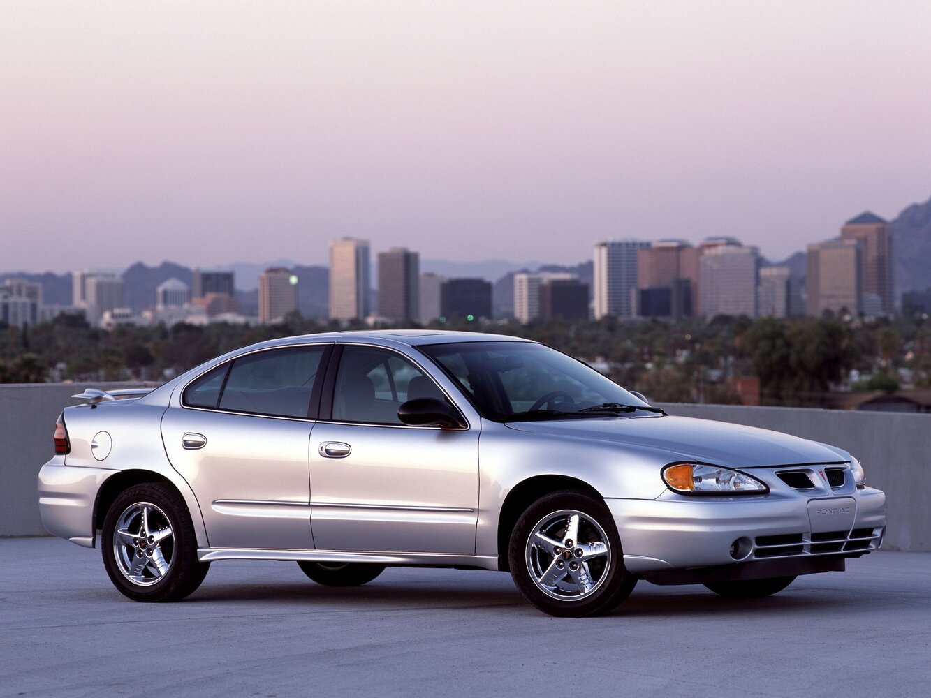 Pontiac Grand AM V (1998-2005) - Седан