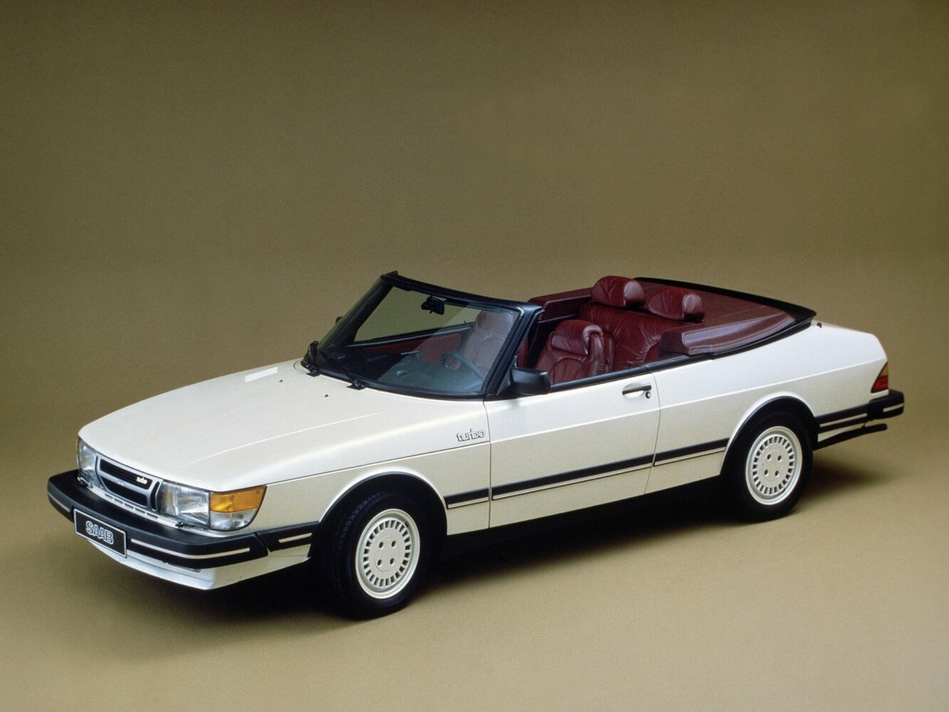 Saab 900 I (1978-1994) - Кабриолет