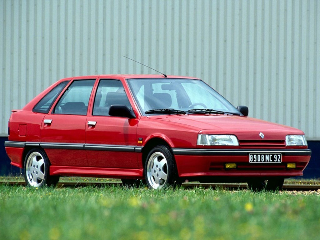 Renault 21 I (1986-1995) - Хэтчбек 5 дв.