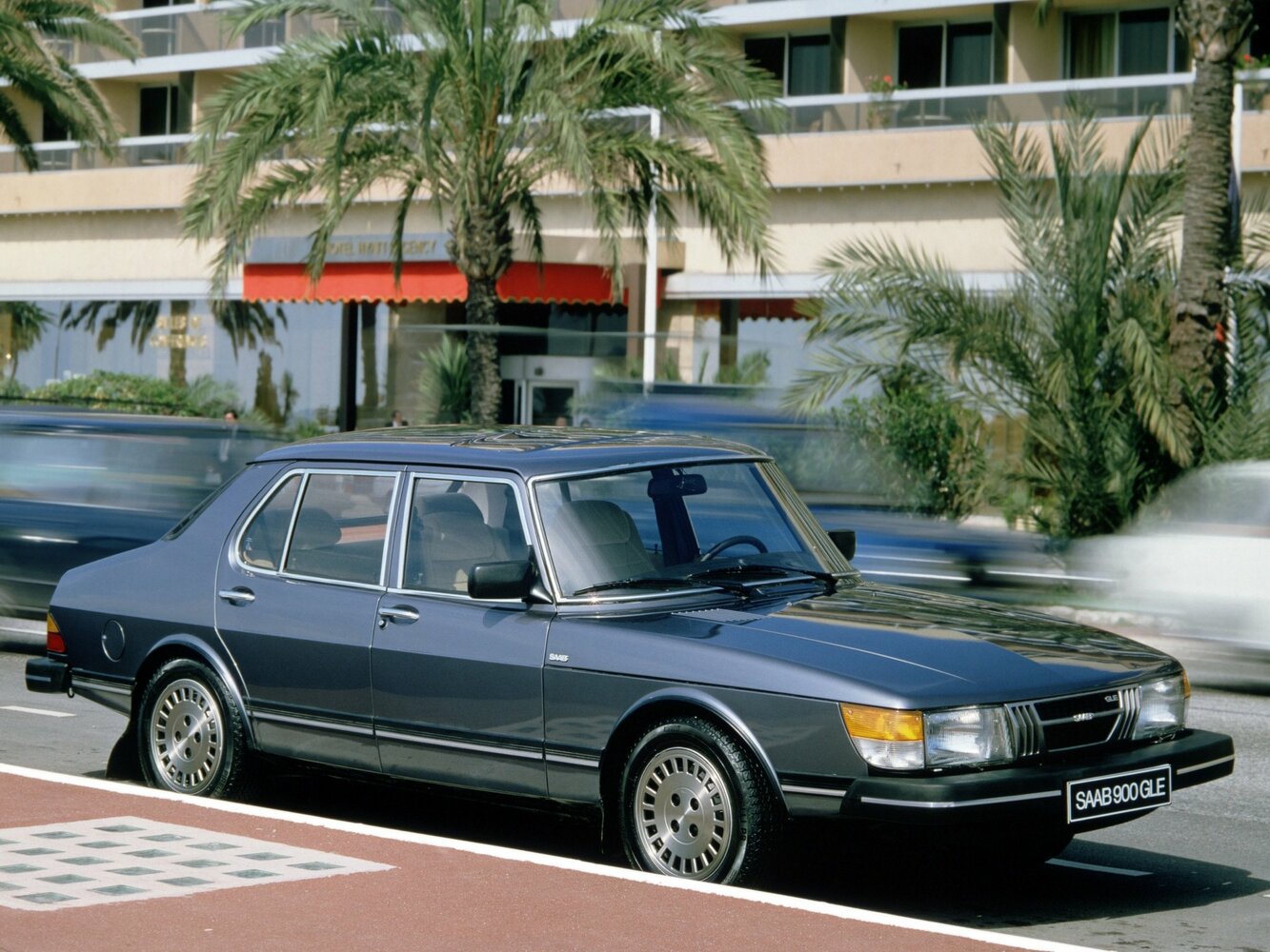 Saab 900 I (1978-1994) - Седан