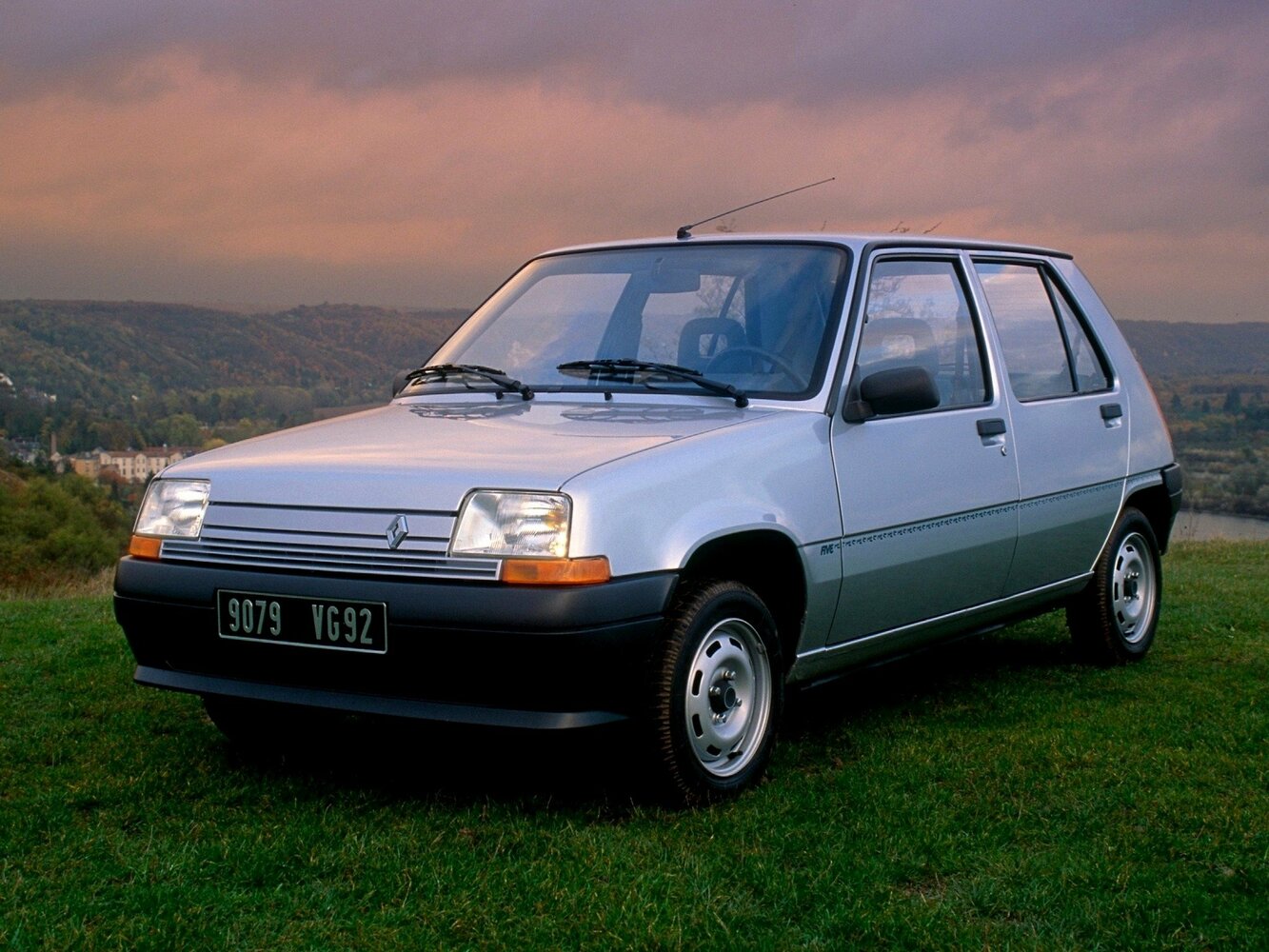Renault 5 II (1984-2002) - Хэтчбек 5 дв.