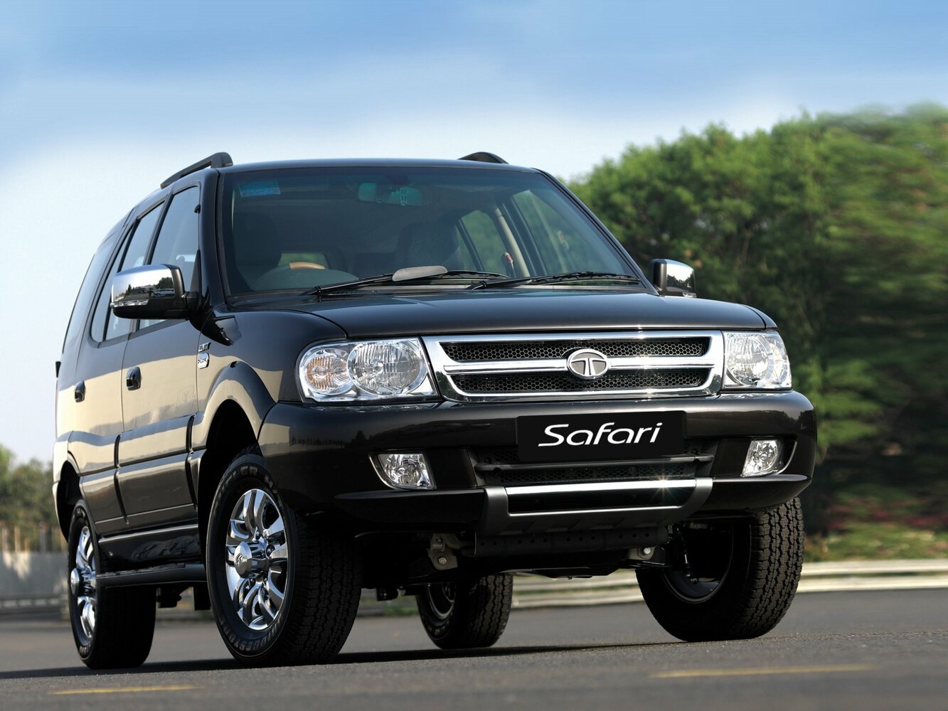 Tata Safari II (2012-2019) - Внедорожник 5 дв.