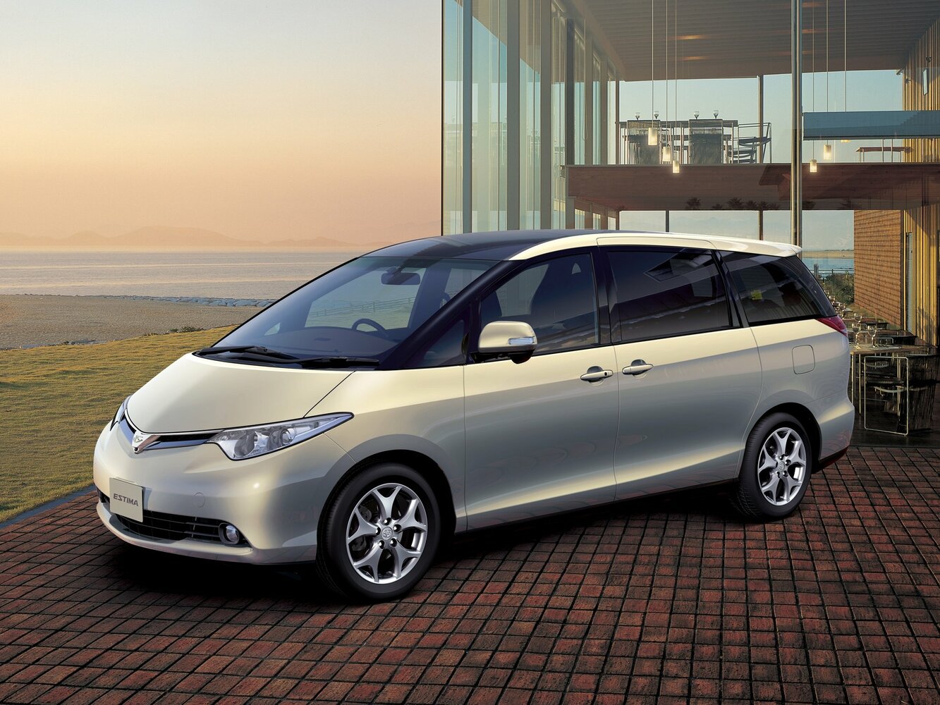 Toyota Estima III (2006-2019) - Минивэн