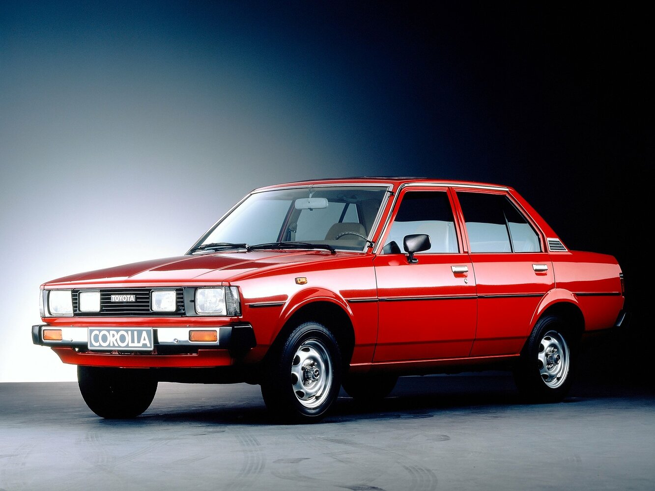 Toyota Corolla IV (1979-1987) - Седан