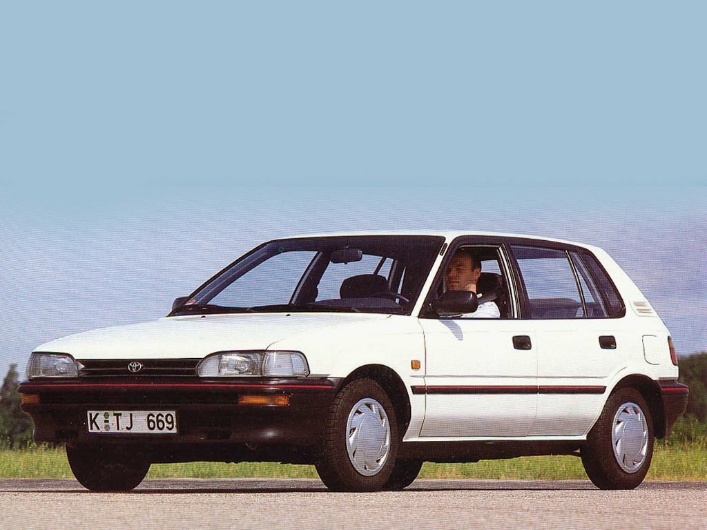 Toyota Corolla VI (1987-1993) - Хэтчбек 5 дв.