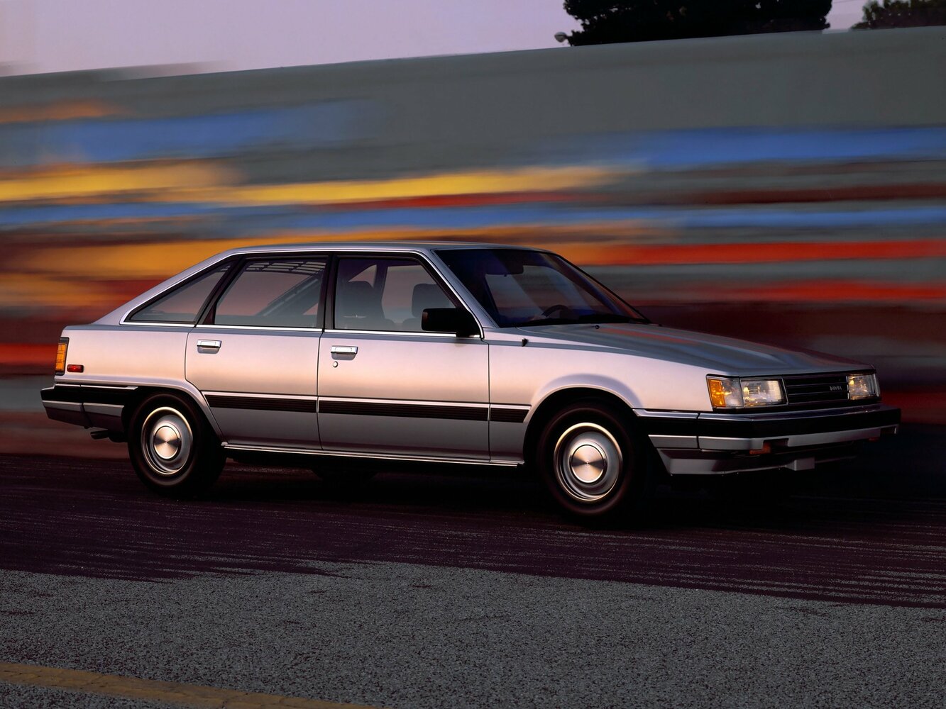 Toyota Camry I (1982-1988) - Лифтбек