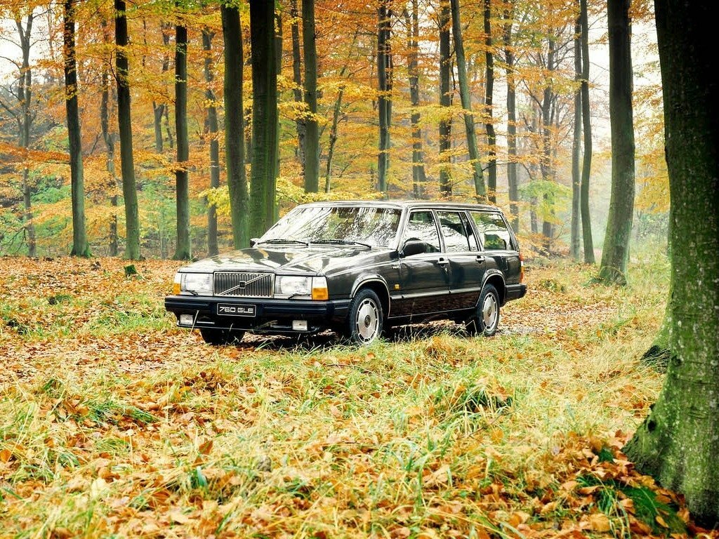 Volvo 760 I (1982-1992) - Универсал 5 дв.