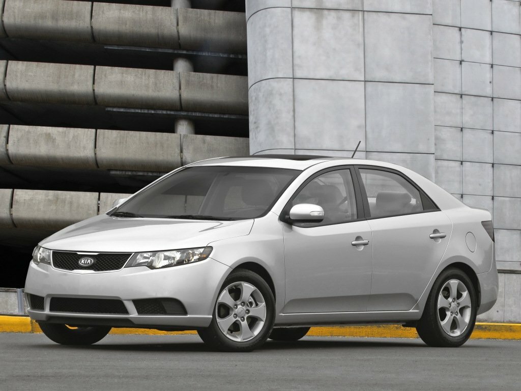 Kia Forte I (2008-2013) - Седан