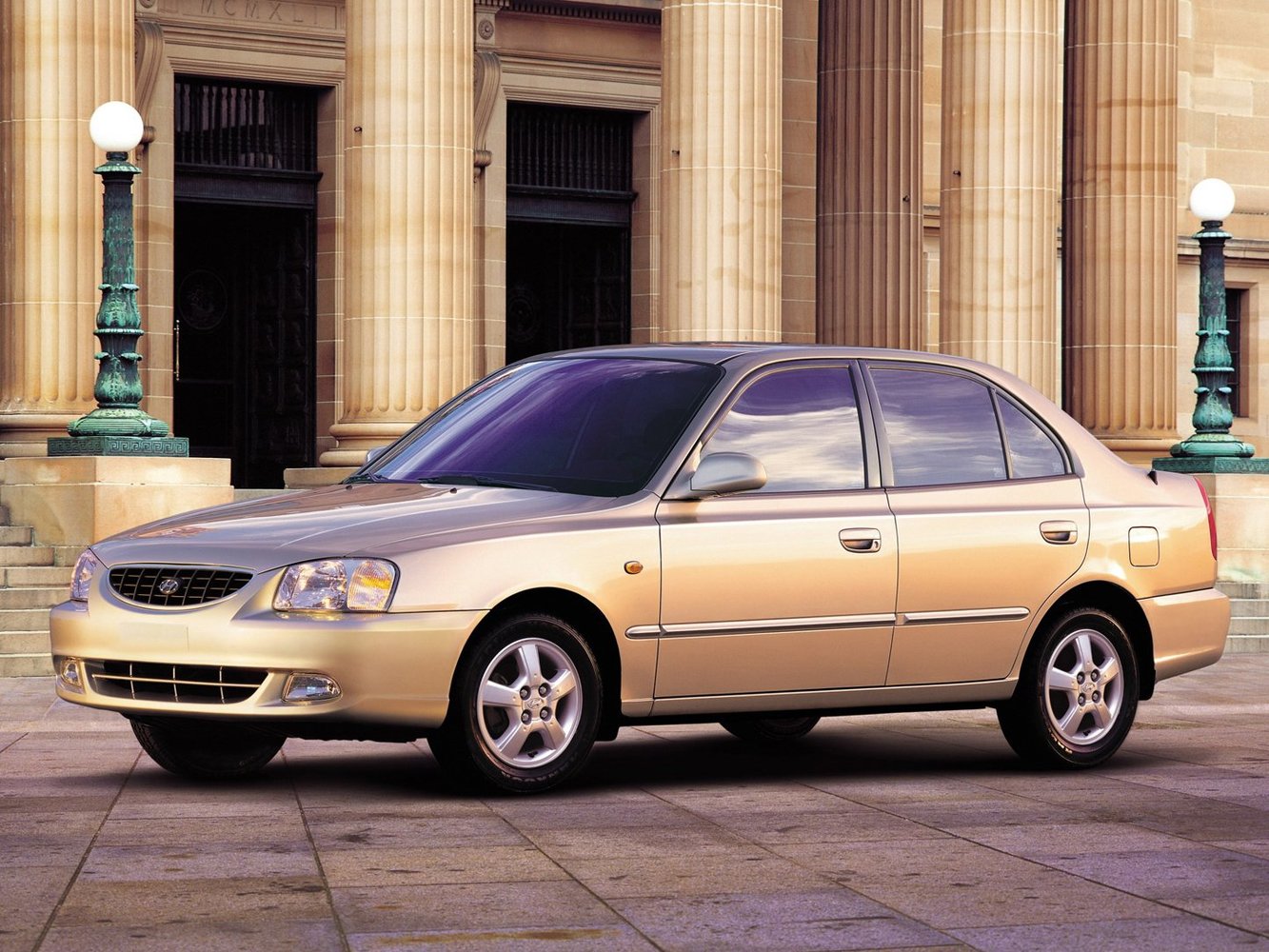 Hyundai Accent II (1999-2012) - Седан
