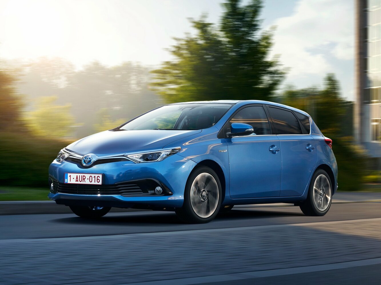 Toyota Auris II (2012-2018) - Хэтчбек 5 дв.