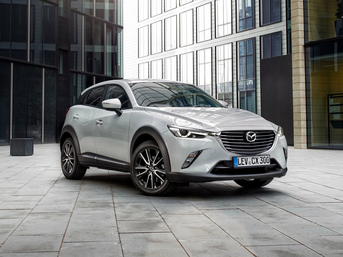 Mazda CX-3 I (2015-2026) - Внедорожник 5 дв.