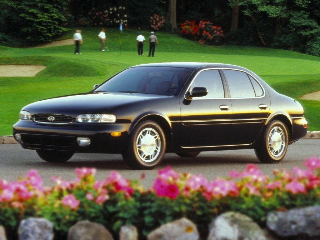 Infiniti J I (1992-1997) - Седан