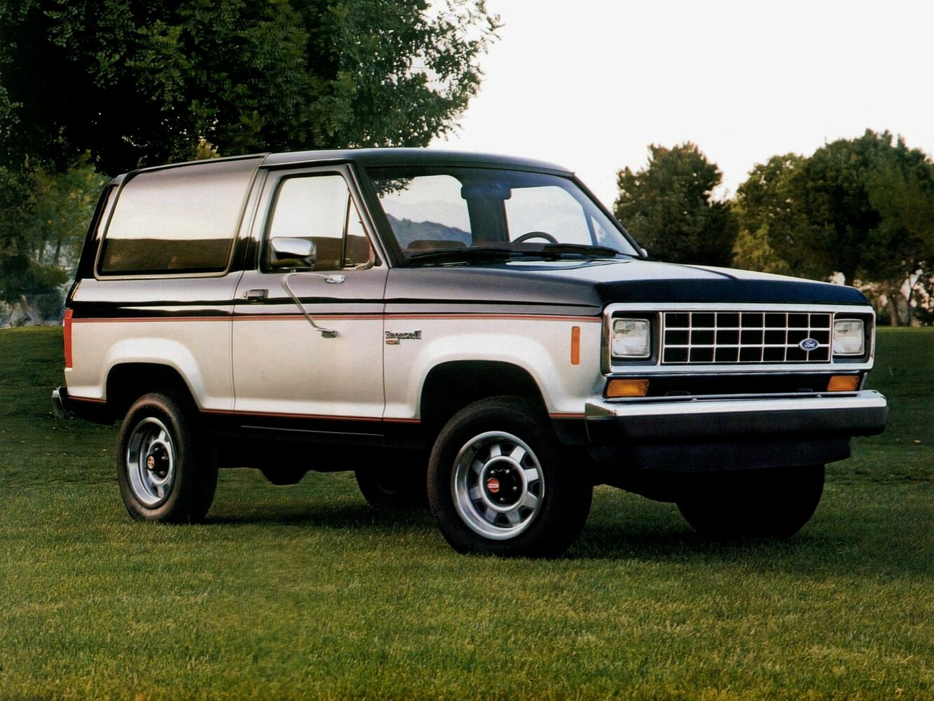 Ford Bronco-II I (1984-1990) - Внедорожник 3 дв.