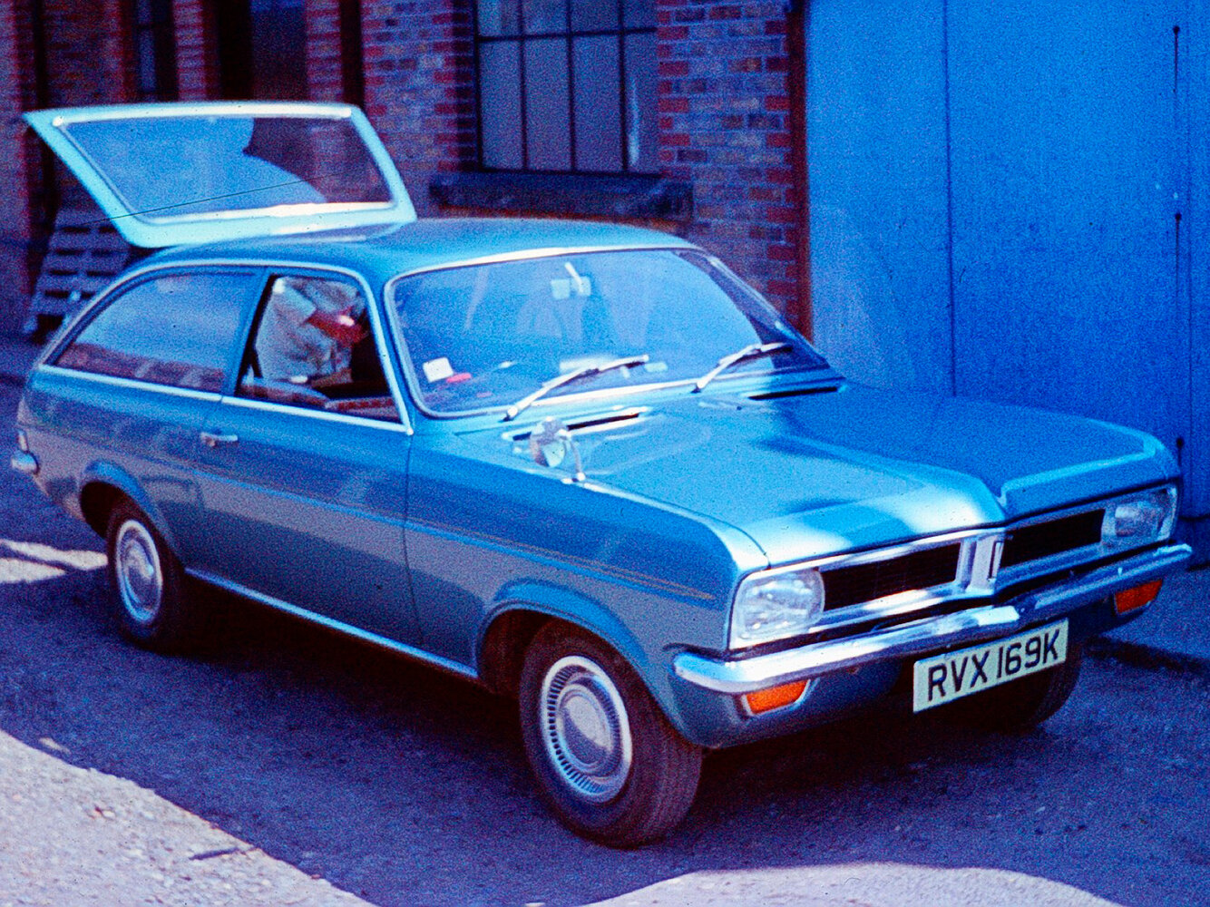 Vauxhall Viva HC (1970-1979) - Универсал 3 дв.