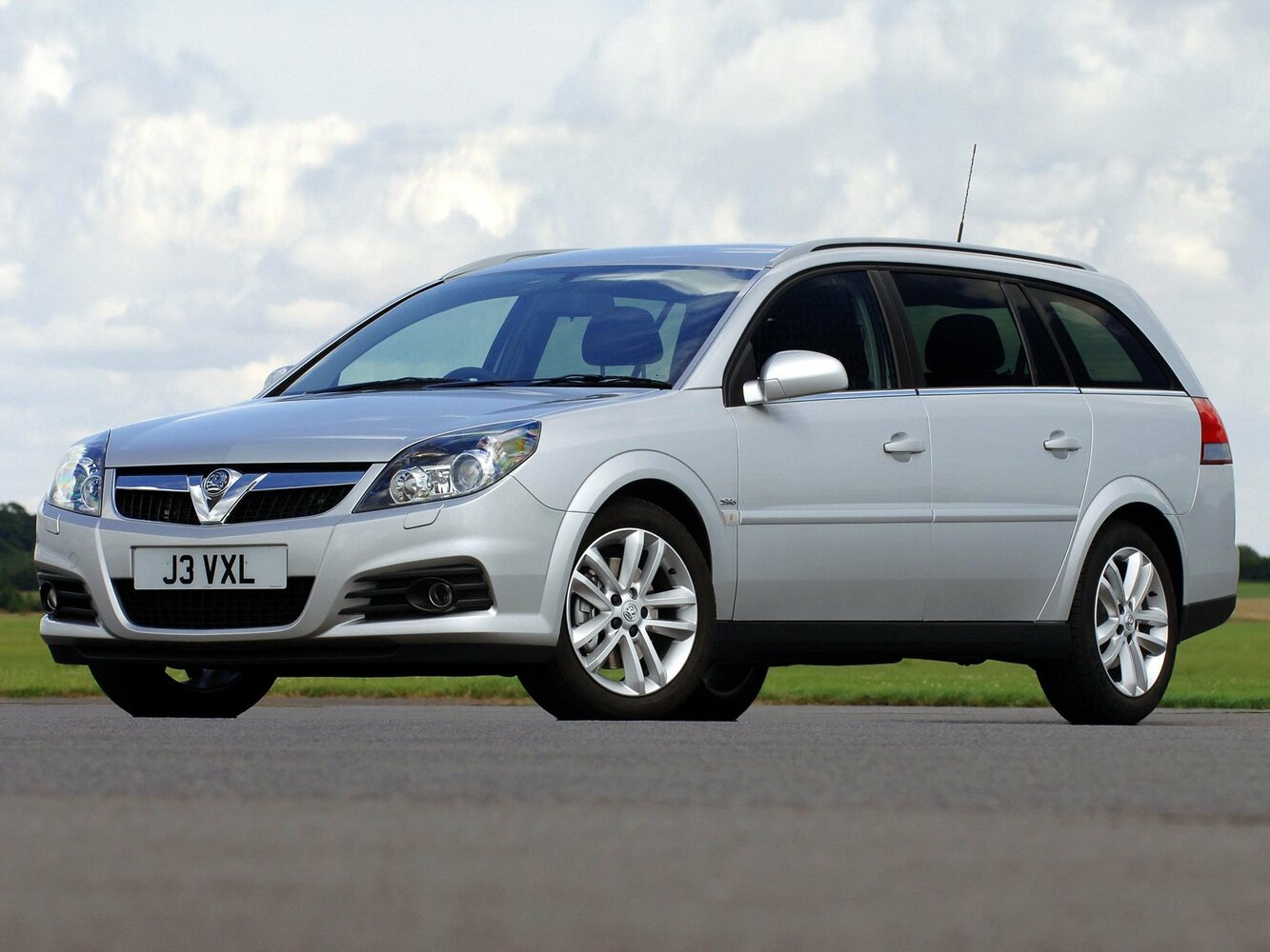 Vauxhall Vectra C (2003-2008) - Универсал 5 дв.