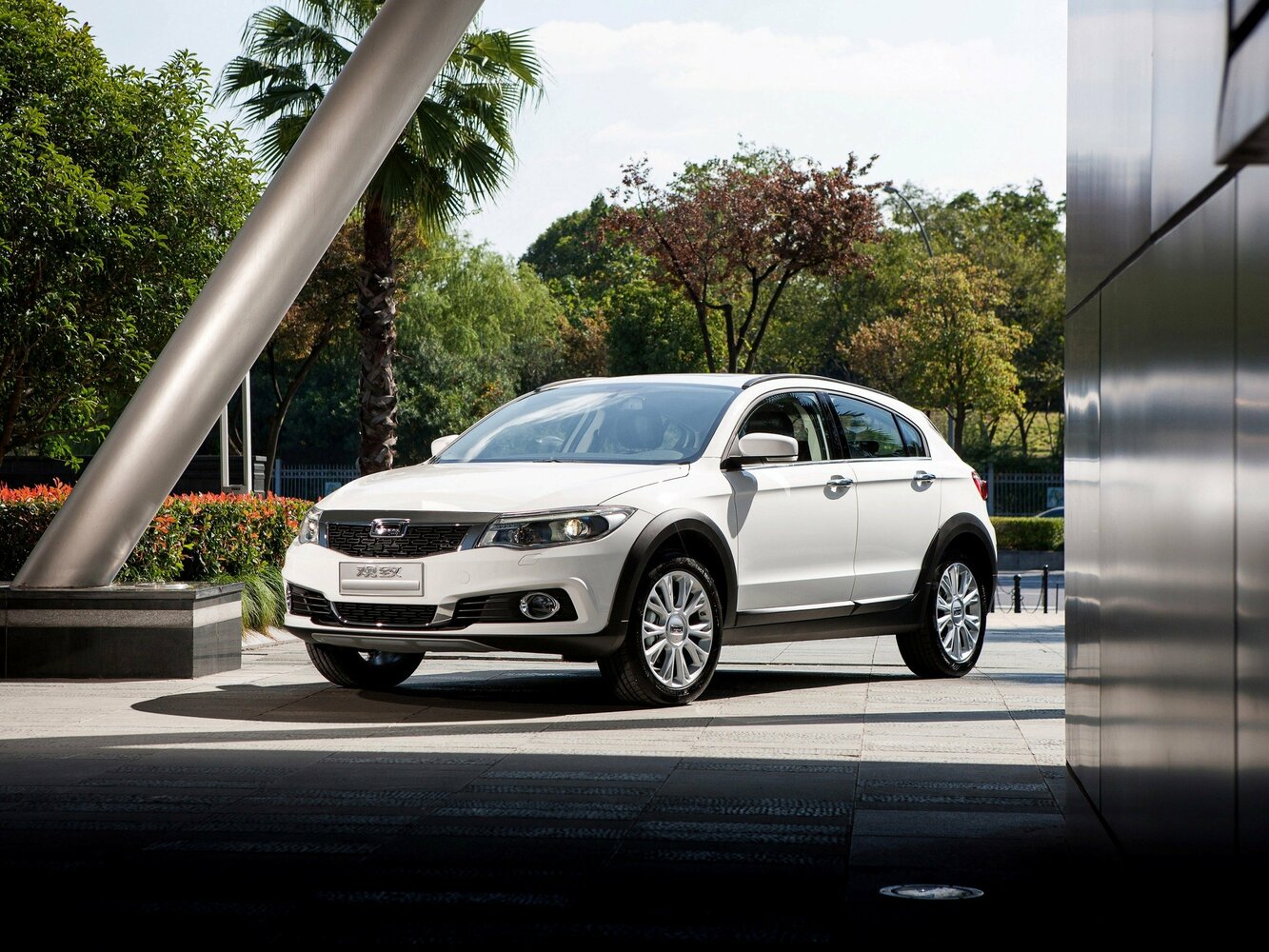 Qoros 3 I (2014-2022) - Хэтчбек 5 дв. City SUV