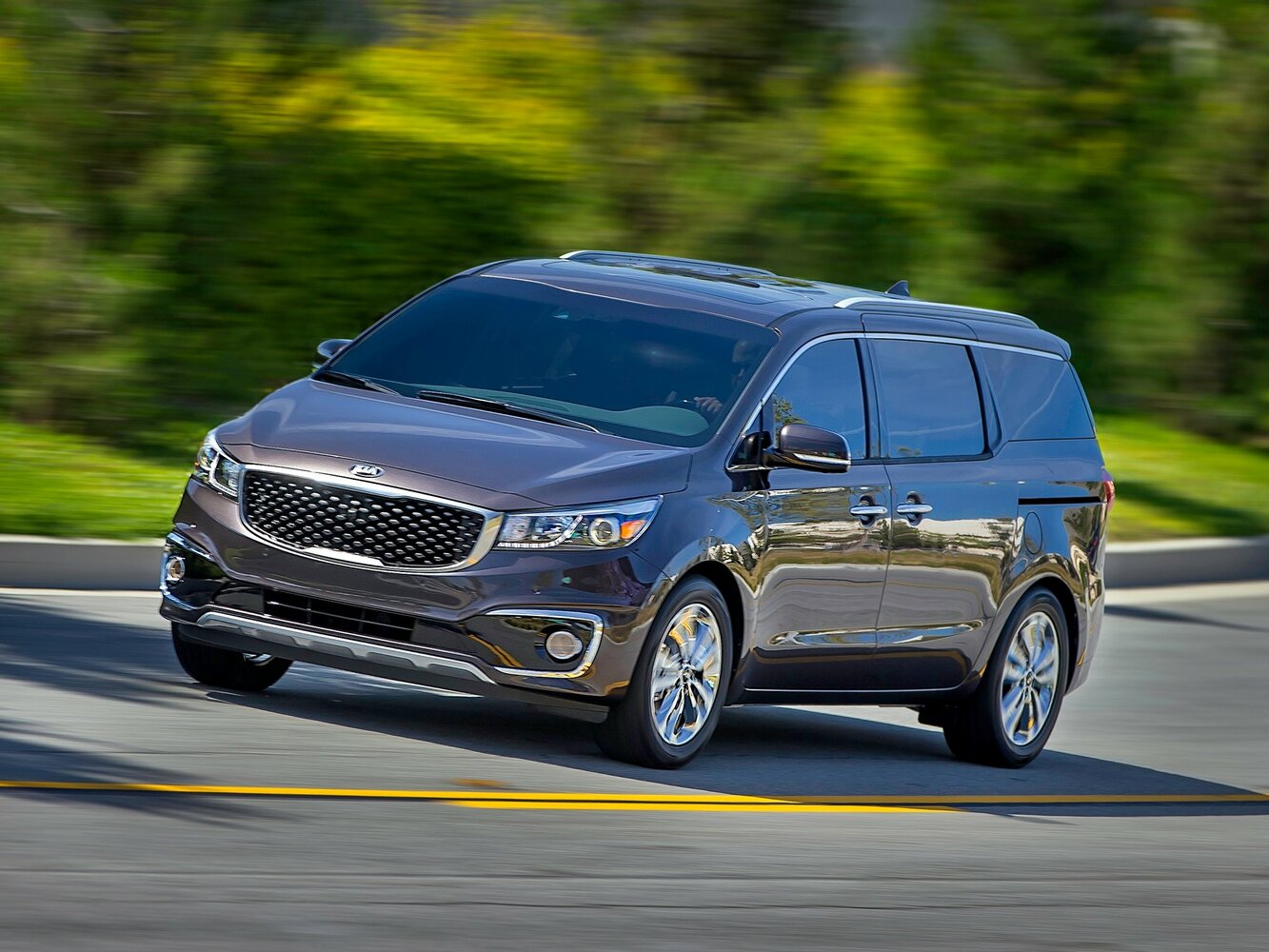 Kia Sedona III (2014-2021) - Минивэн