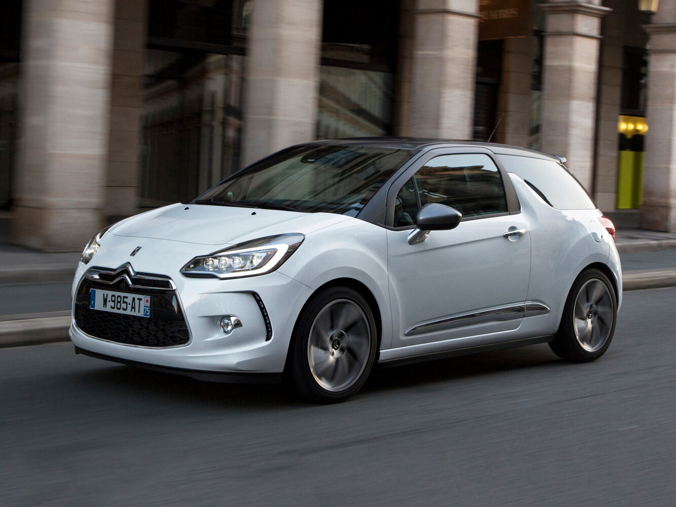 DS 3 I (2015-2019) - Хэтчбек 3 дв.