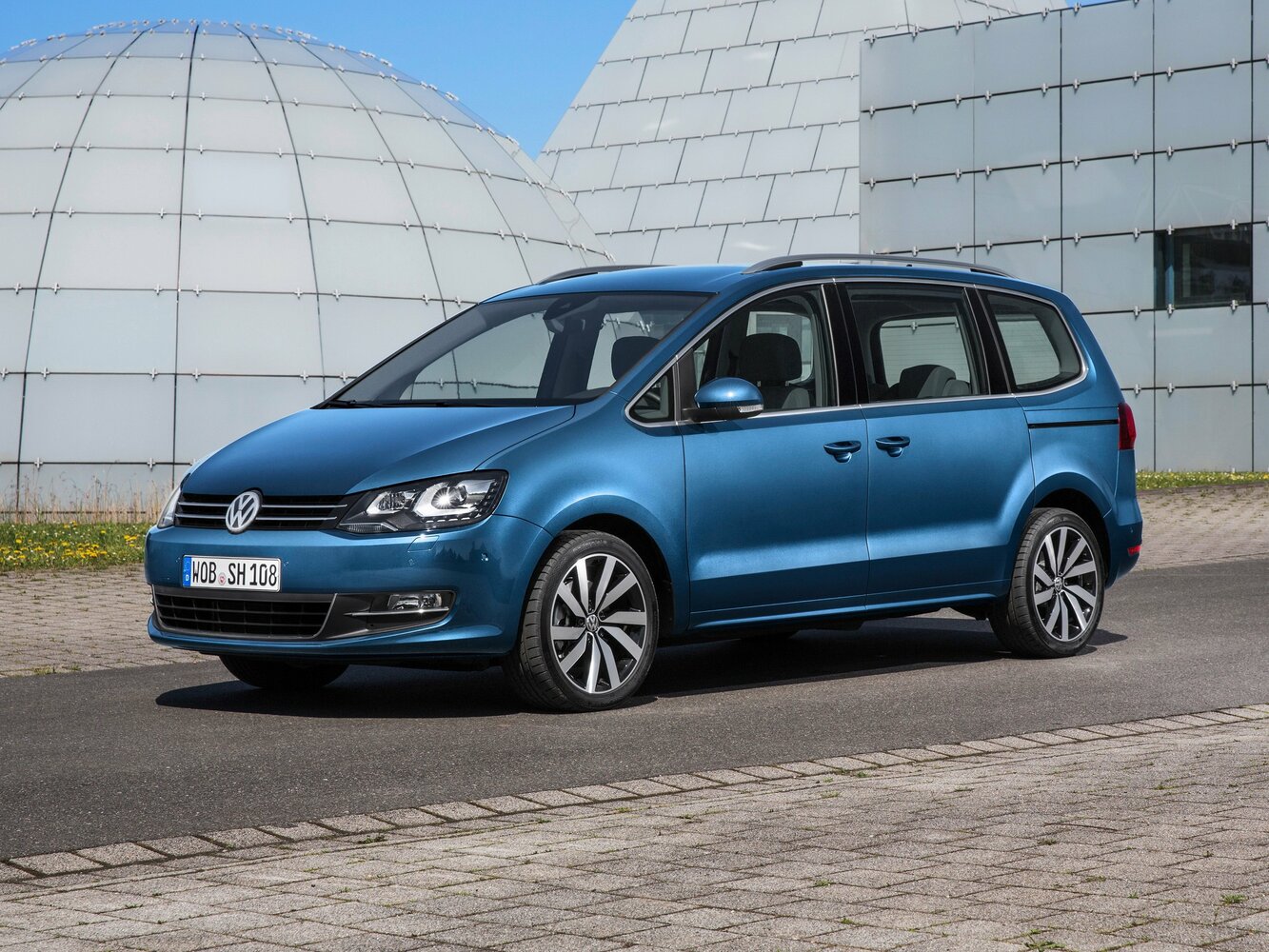 Volkswagen Sharan II (2010-2022) - Минивэн